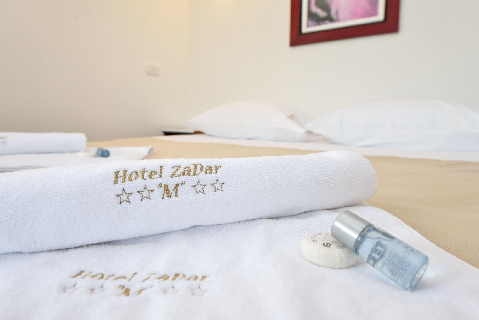 Hotel ザダル エクステリア 写真